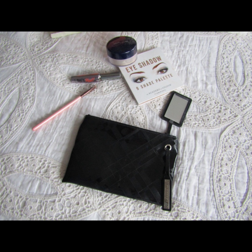 Burberry Cosmetic Black Bag Super Cute